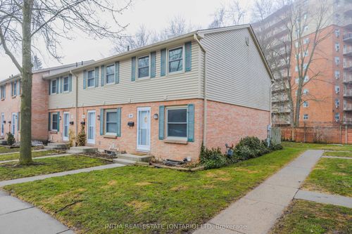 {{alt}} | Card Image