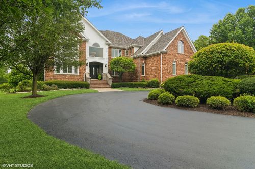 4589 Pamela Ct, Long Grove, IL, 60047-5271 | Card Image