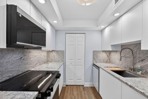 apt-14g-3000 N Ocean Dr, Riviera Beach, FL, 33404-3247 | Card Image