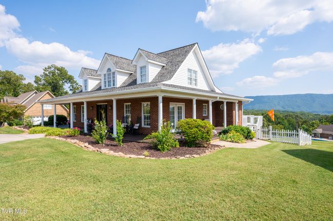 136 Landon Dr, House other with 3 bedrooms, 3 bathrooms and null parking in Mount Carmel TN | Image 62
