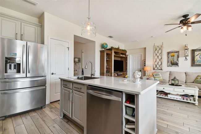 5247 Moon Shell Dr, House other with 3 bedrooms, 2 bathrooms and null parking in APOLLO BEACH FL | Image 10
