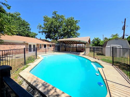 6620 Bernadine Dr, Watauga, TX, 76148-2803 | Card Image