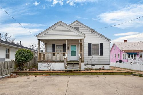 1017 Little Bay Ave, Norfolk, VA, 23503-1309 | Card Image