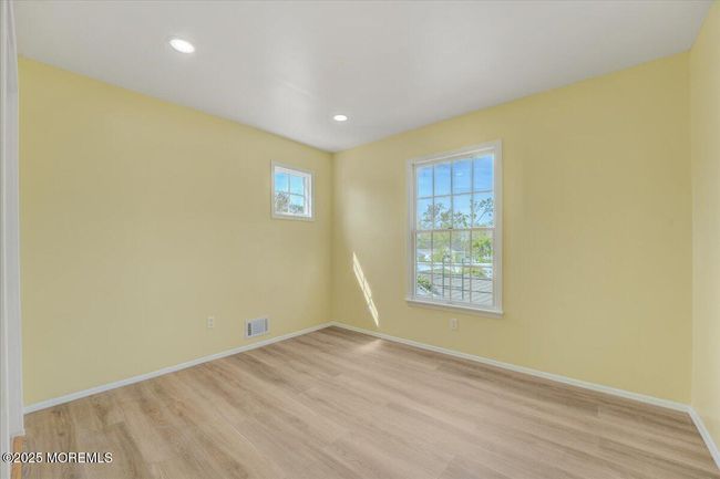 29 Lohsen Ave, House other with 3 bedrooms, 2 bathrooms and null parking in Keansburg NJ | Image 20