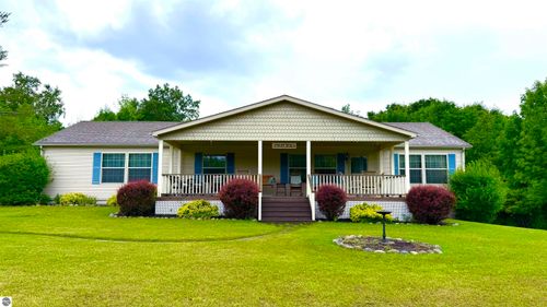 5637 Towerline Rd, Hale, MI, 48739-9058 | Card Image