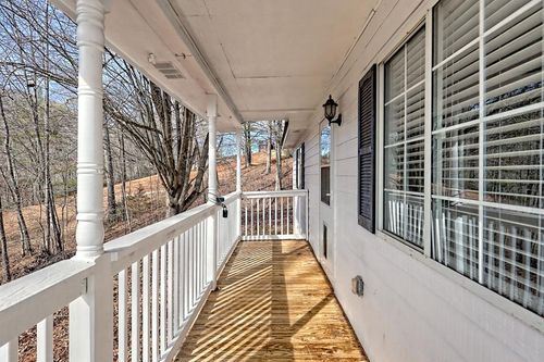 125 Moore View Dr, Murphy, NC, 28906-3747 | Card Image