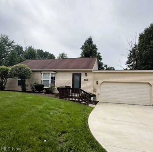 14931 Royal Ridge Lane, North Royalton, OH, 44133 | Card Image