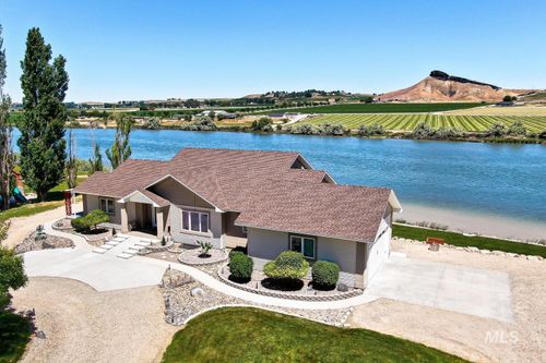 6701 Red Rock Rd, Marsing, ID, 83639-8130 | Card Image