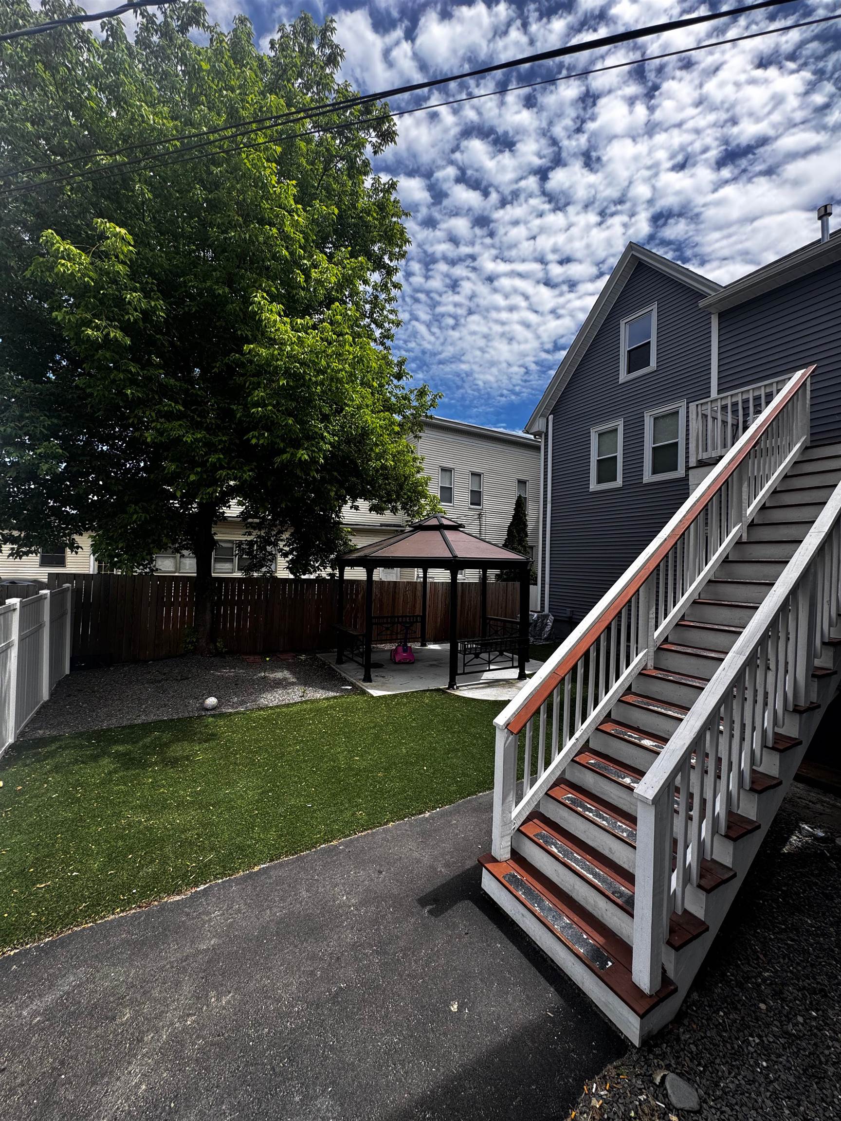 Residential Lease in Manchester 5