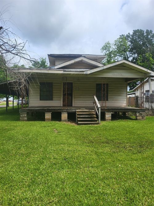 1724 Dickinson St, Shreveport, LA, 71103-4506 | Card Image