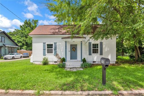 185 N Fayetteville St, Parkton, NC, 28371-9187 | Card Image