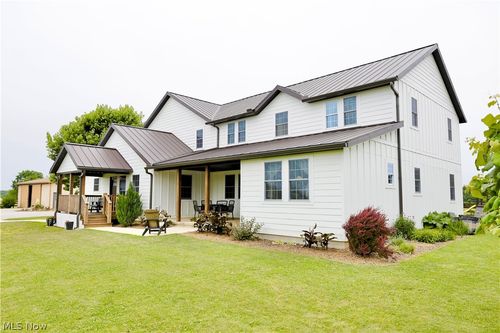 27261 Newcastle Rd, Gambier, OH, 43022-9765 | Card Image