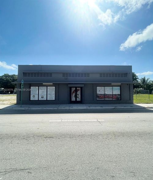 5851 Nw 17th Ave, Miami, FL, 33142-2415 | Card Image