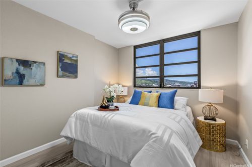 apt-901-750 Kaheka St, Honolulu, HI, 96814-3709 | Card Image