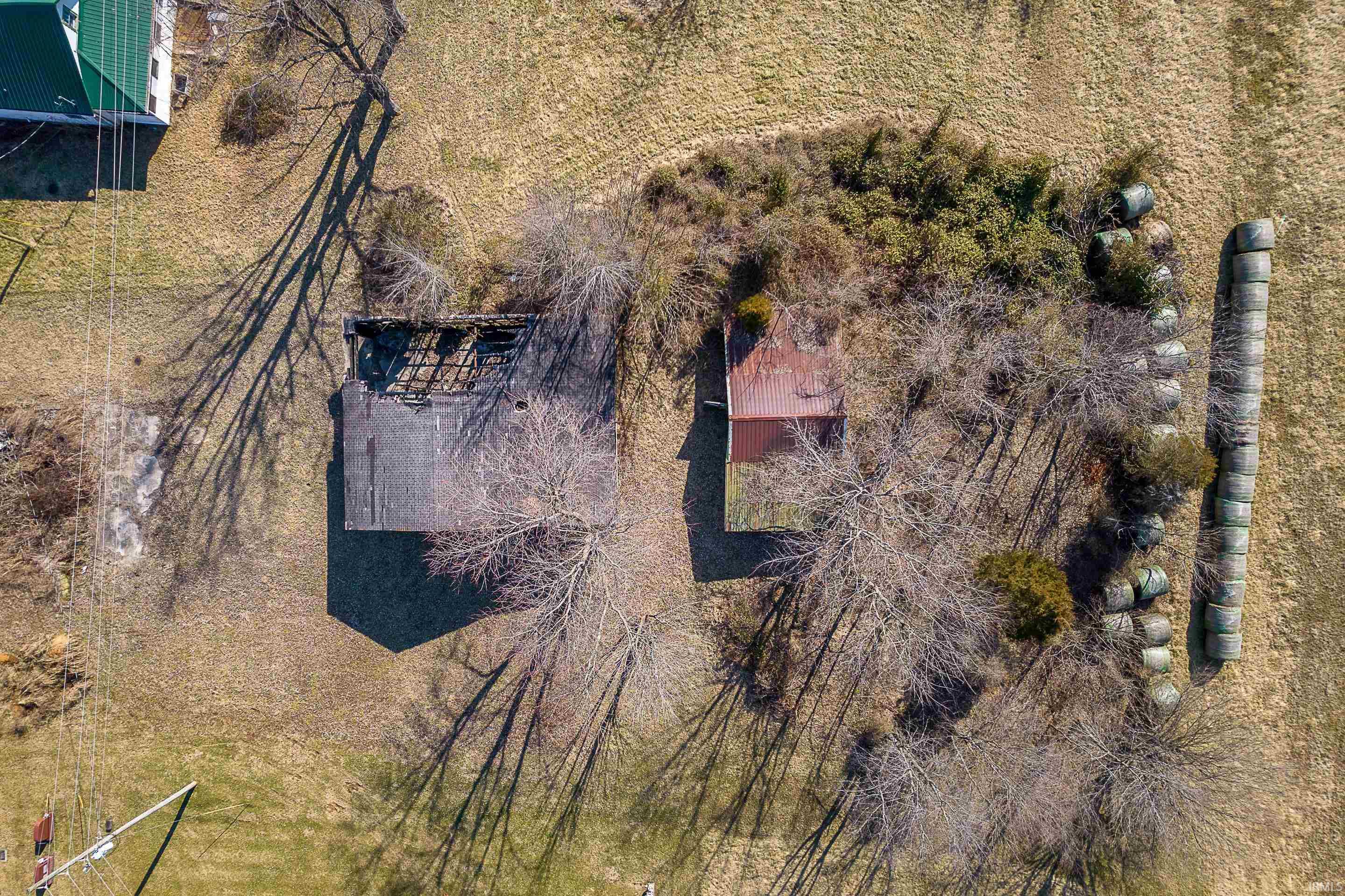 Land in Central 4