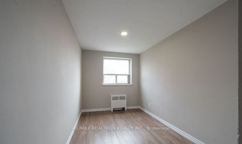725b-468 Ottawa St N, Hamilton, ON, L8H4A6 | Card Image