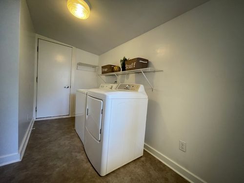 308 W Reader St, Elburn, IL, 60119-8211 | Card Image