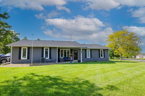 707 Bluffview Dr, Angola, IN, 46703-2205 | Card Image