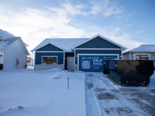 7361 26th St S, Fargo, ND, 58104-4632 | Card Image