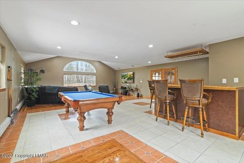 1016 Overlook Trl, Newfoundland, PA, 18445-7763 | Card Image