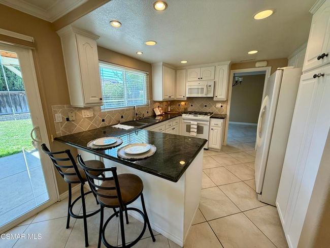 Kitchen 2 | Image 6