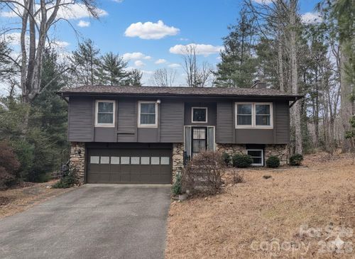 43 Deer Run Dr, Asheville, NC, 28803-3202 | Card Image