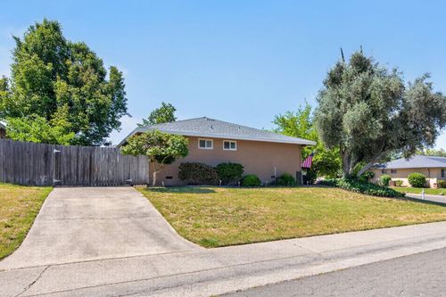 5166 Kipp Way, Carmichael, CA, 95608-0923 | Card Image