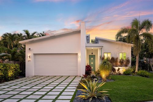 619 Ne 21st Ct, Wilton Manors, FL, 33305-2138 | Card Image