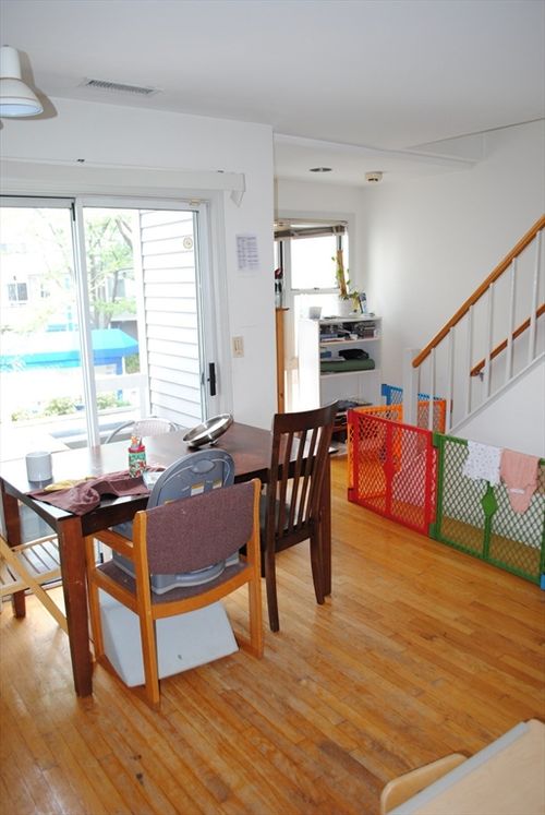 31-31 Henry St, Cambridge, MA, 02139-4803 | Card Image