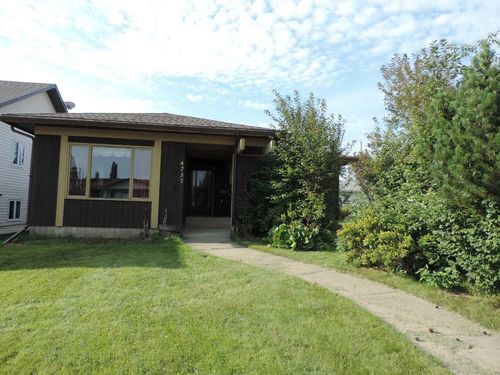 4737 54 Avenue, Rimbey, AB, T0C2J0 | Card Image