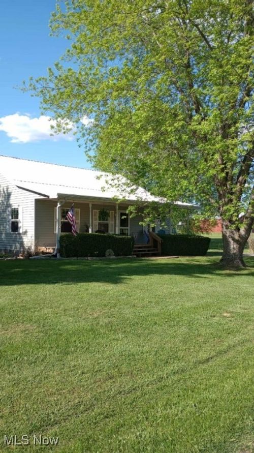 297 Hales Lndg, Elizabeth, WV, 26143-7302 | Card Image