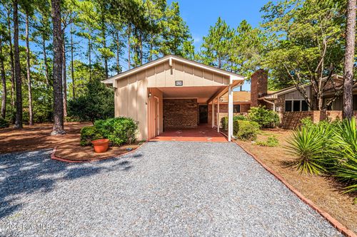 909 Satinwood Ct, Southern Pines, NC, 28387 | Card Image