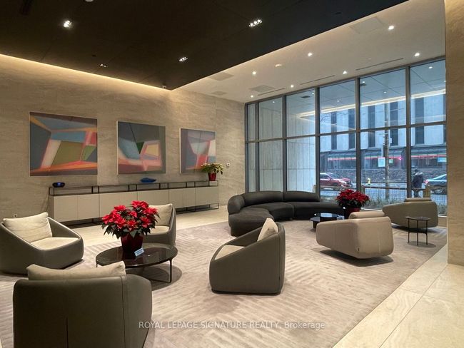 3909 - 2221 Yonge St, Condo with 2 bedrooms, 2 bathrooms and 1 parking in Toronto ON | Image 18