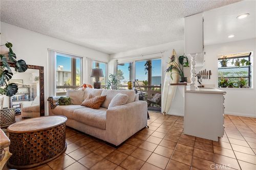 apt-1-600 Monterey Blvd, Hermosa Beach, CA, 90254-4545 | Card Image
