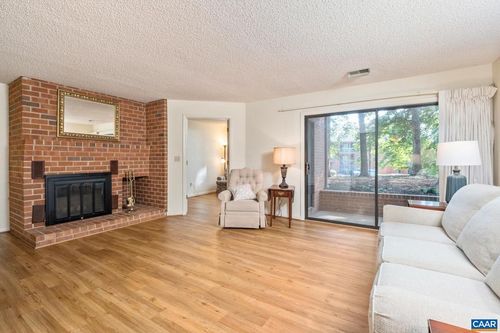 apt-3-103 Turtle Creek Rd, CHARLOTTESVILLE, VA, 22901-6731 | Card Image
