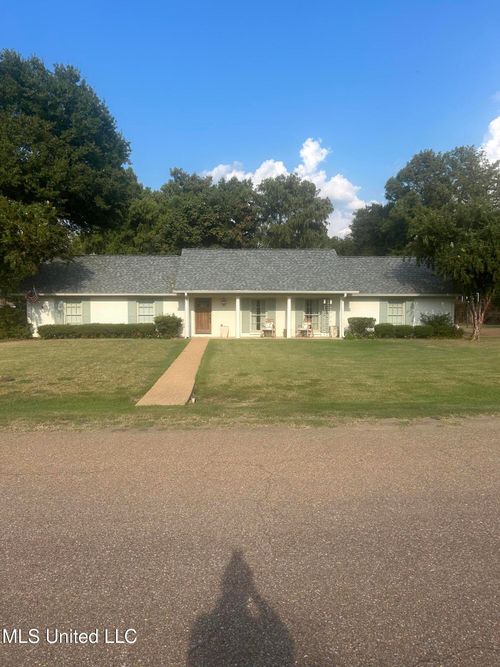 105 Jane Cv, Clarksdale, MS, 38614-9714 | Card Image