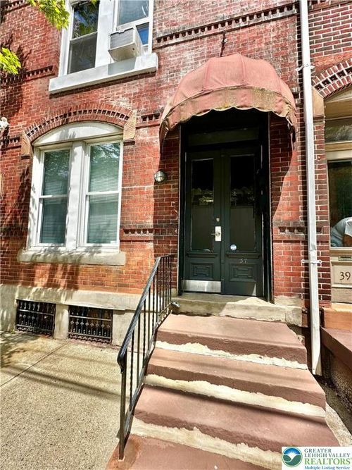 apt-1-37 S 10th St, Allentown, PA, 18102-4935 | Card Image