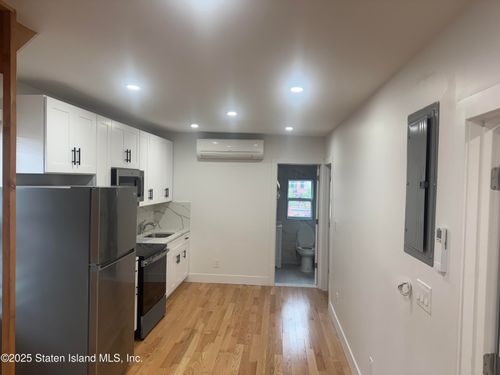 2-90 Coale Ave, Staten Island, NY, 10314-2829 | Card Image