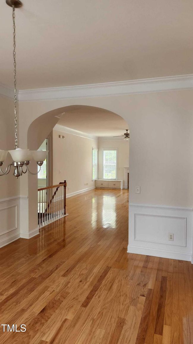 Main Level | Image 19