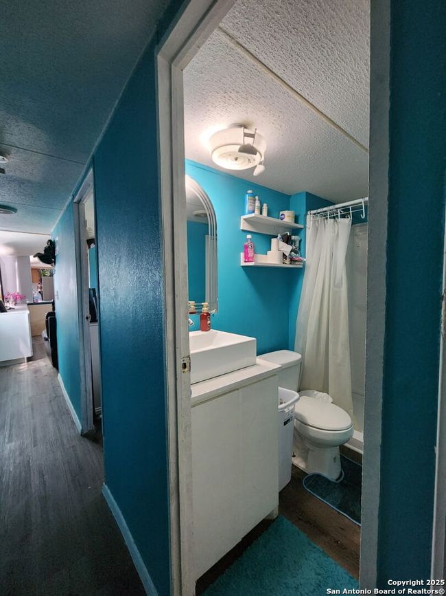 312 County Road 1295 B, House other with 3 bedrooms, 2 bathrooms and null parking in Moulton TX | Image 23