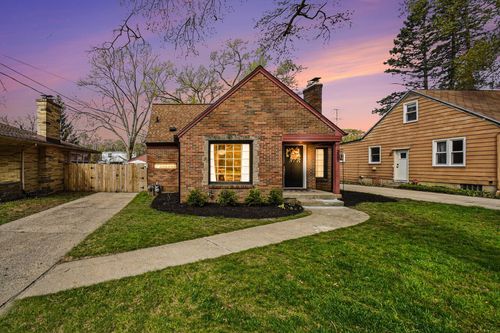 2557 Raymond Ave, Grand Rapids, MI, 49507-3928 | Card Image