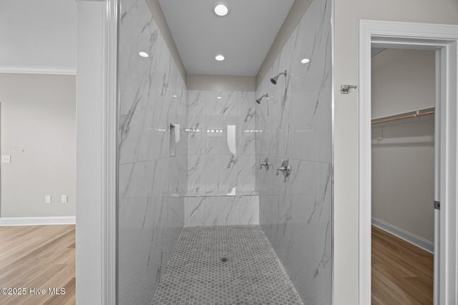 Primary Shower | Image 35
