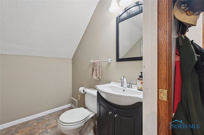 7424 Yawberg Rd, House other with 4 bedrooms, 3 bathrooms and 2 parking in Whitehouse OH | Image 33