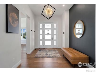 Generous Entryway | Image 3