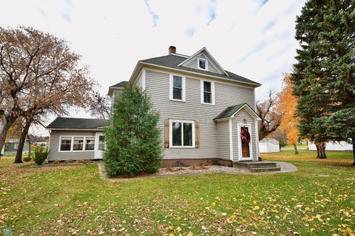 506 Steele Ave, Hope, ND, 58046-4611 | Card Image