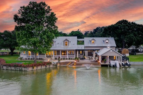 321 Marina Dr, Coldspring, TX, 77331-5324 | Card Image