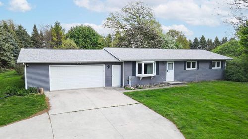 N4343 Dehring Road, Oakfield, WI, 53065 | Card Image