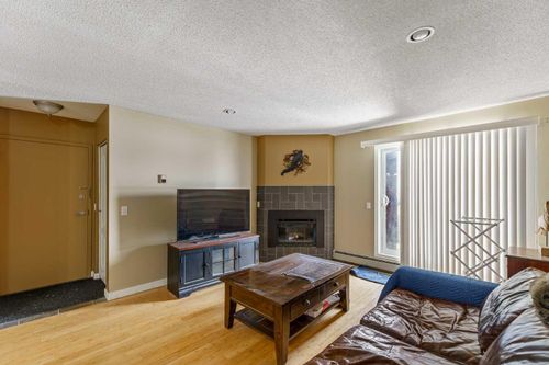 2322 - 2322 Edenwold Heights Nw, Home with 1 bedrooms, 1 bathrooms and 1 parking in Calgary AB | Card Image