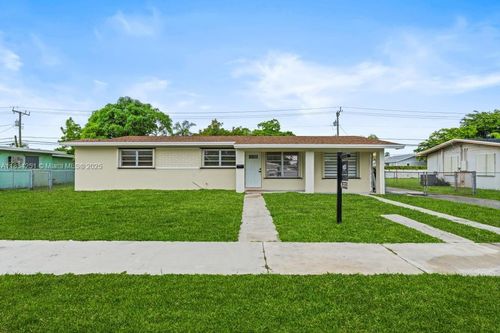 20620 Anchor Rd, Cutler Bay, FL, 33189-1601 | Card Image