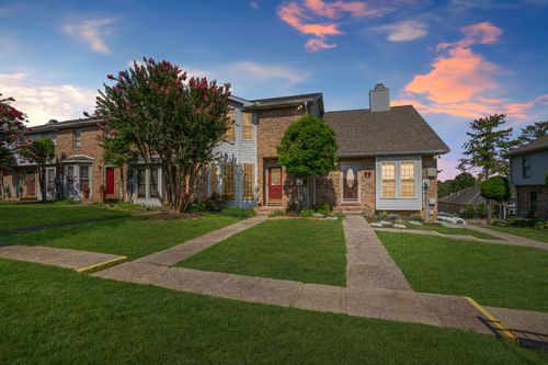 11 Magnolia Sq, Clarksville, TN, 37043-6516 | Card Image